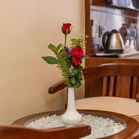 Amarawati Boutique Hotel Катманду Экстерьер фото