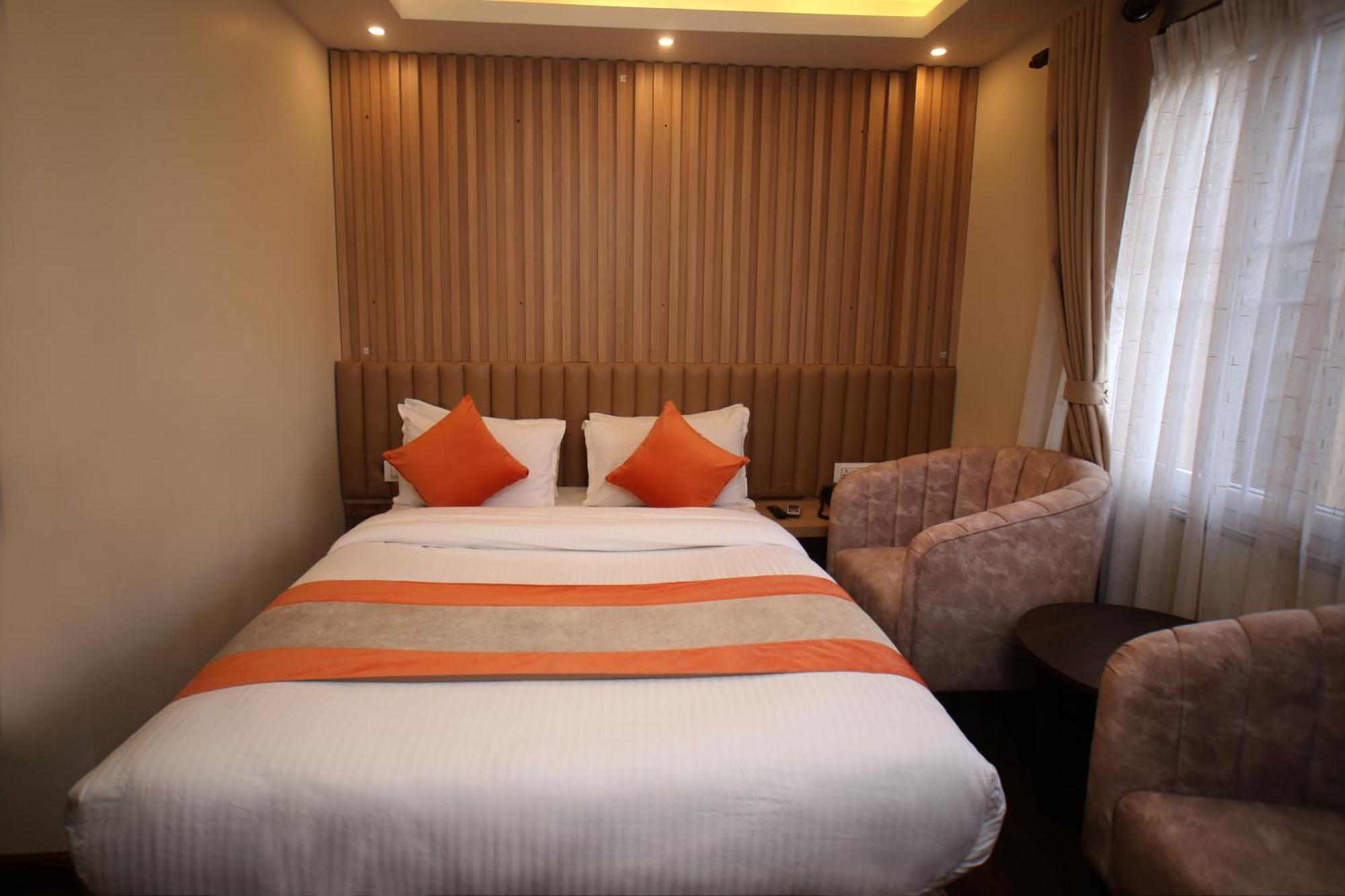 Amarawati Boutique Hotel Катманду Экстерьер фото