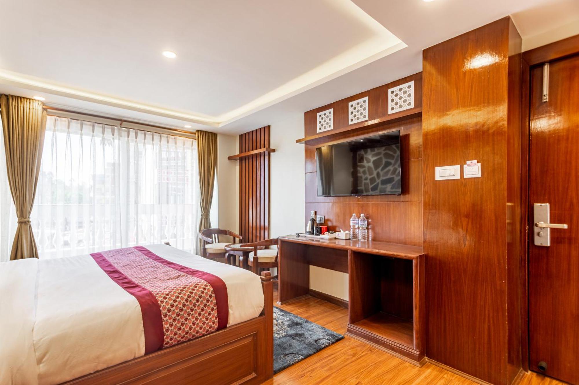 Amarawati Boutique Hotel Катманду Экстерьер фото