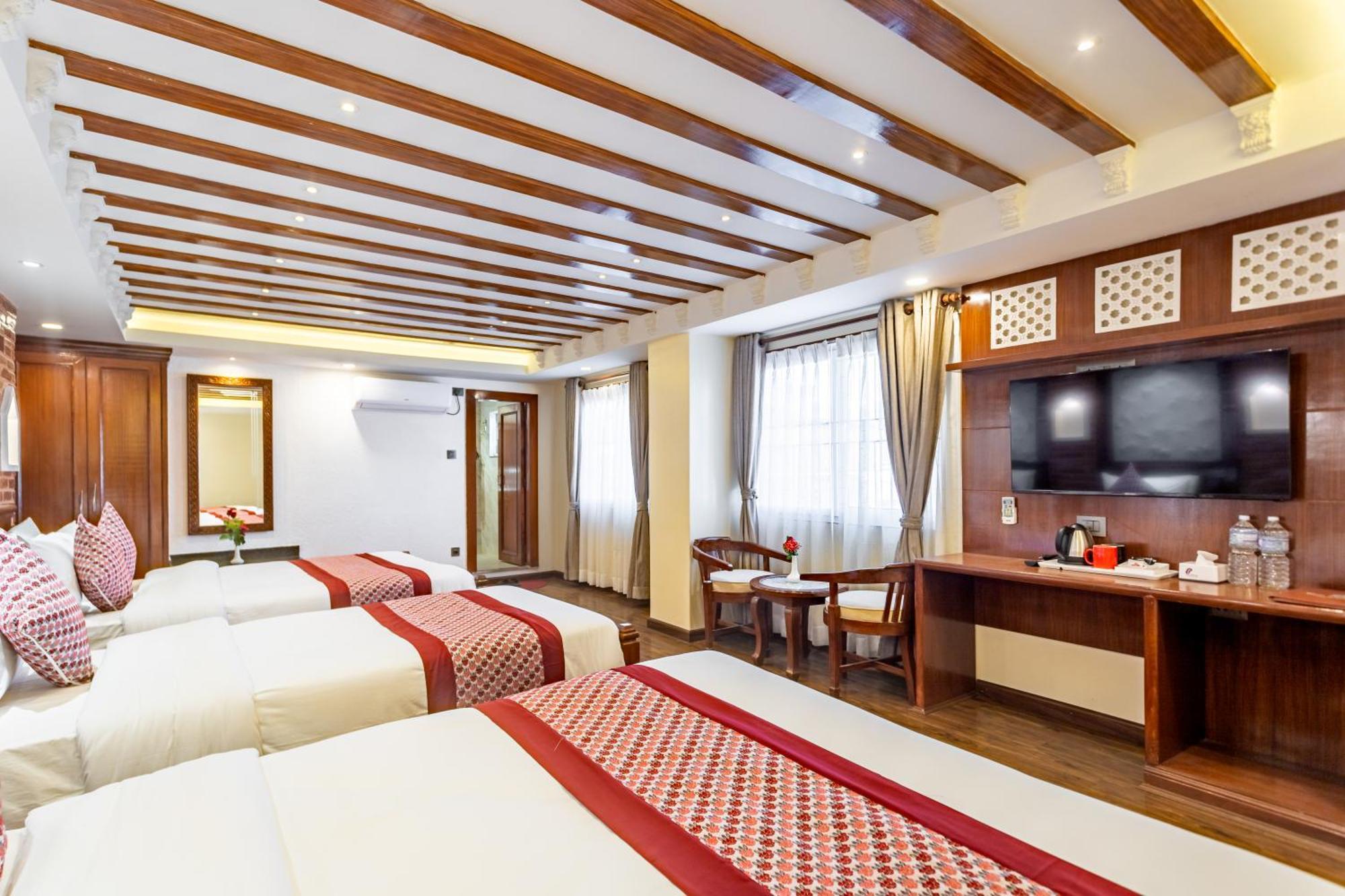 Amarawati Boutique Hotel Катманду Экстерьер фото