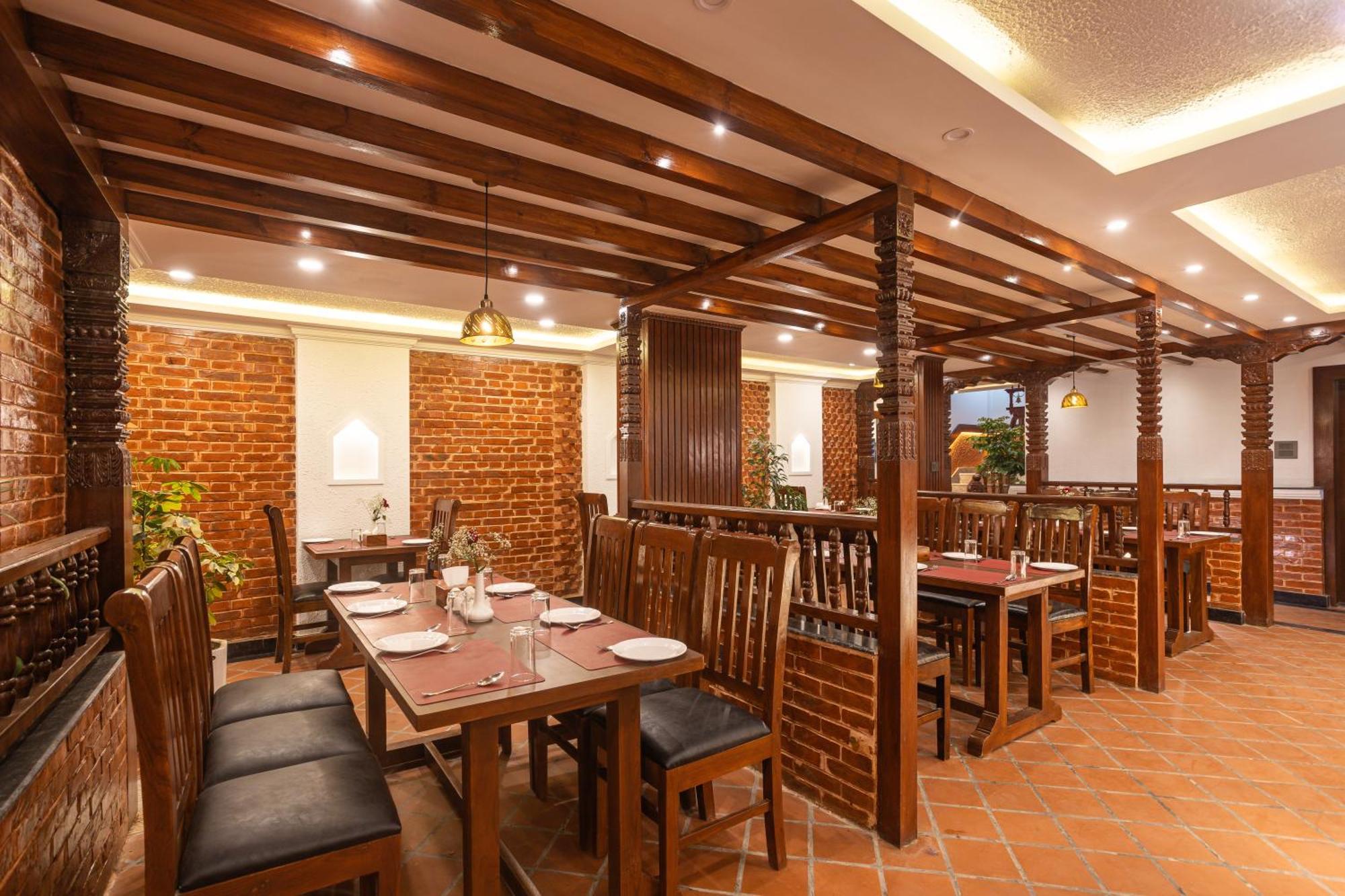 Amarawati Boutique Hotel Катманду Экстерьер фото