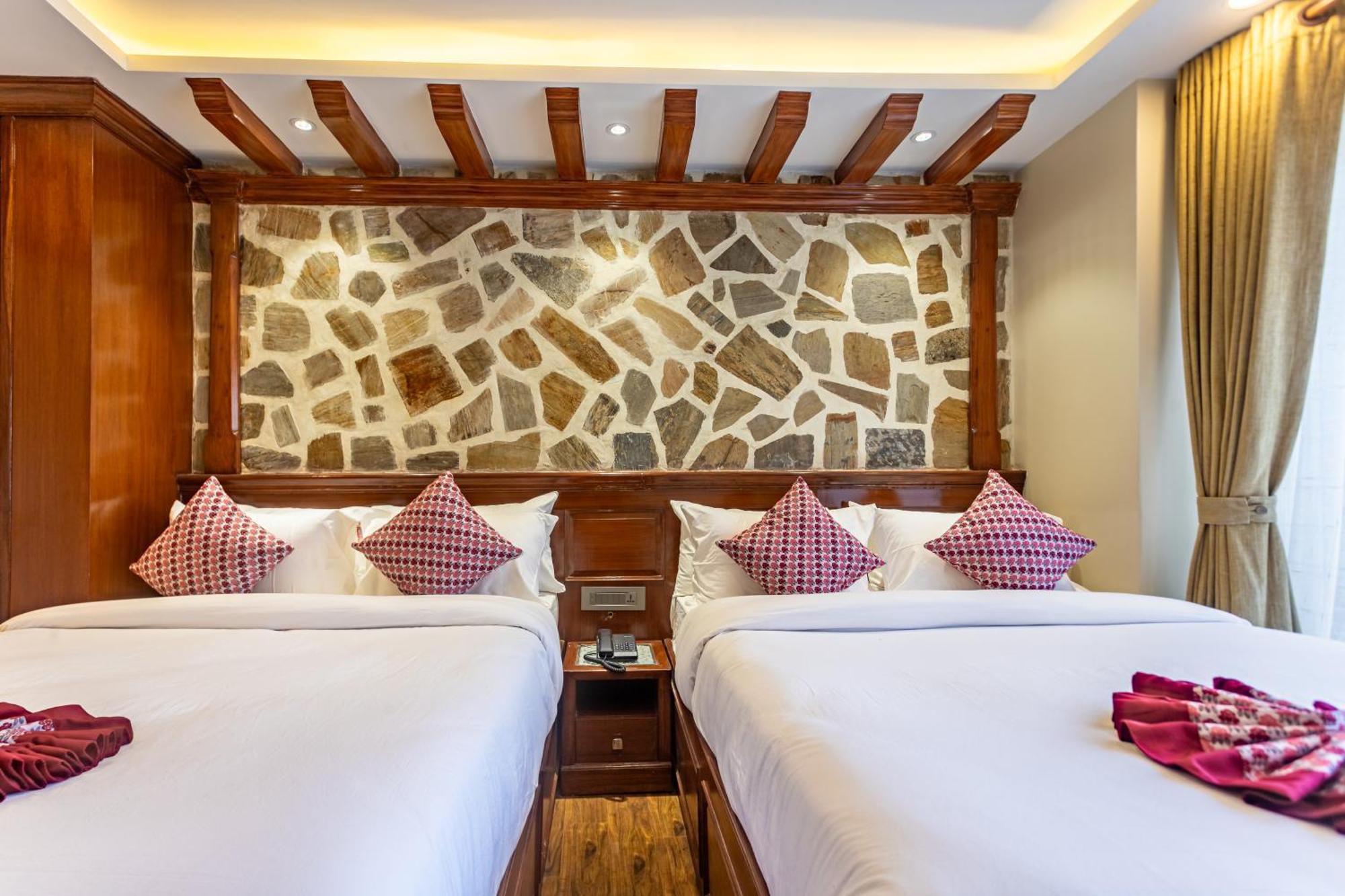 Amarawati Boutique Hotel Катманду Экстерьер фото